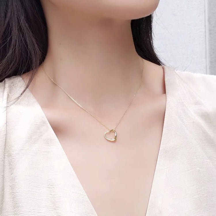 Minimalist Irregular Heart-Shaped Titanium Steel Pendant Necklace with Plated Finish for Women and Men