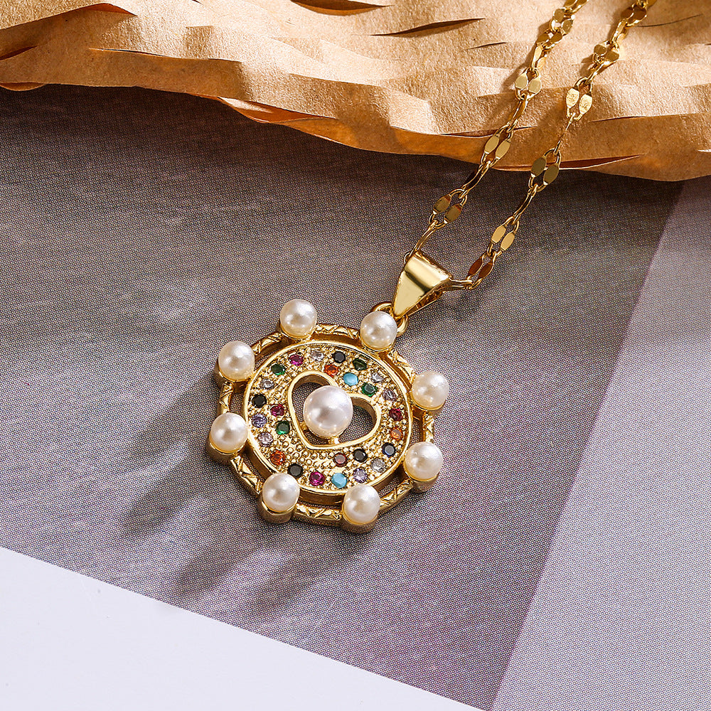 Collana con Pendente Geometrico Minimalista da Donna con Zirconi e Dettagli in Perle su Catena in Rame