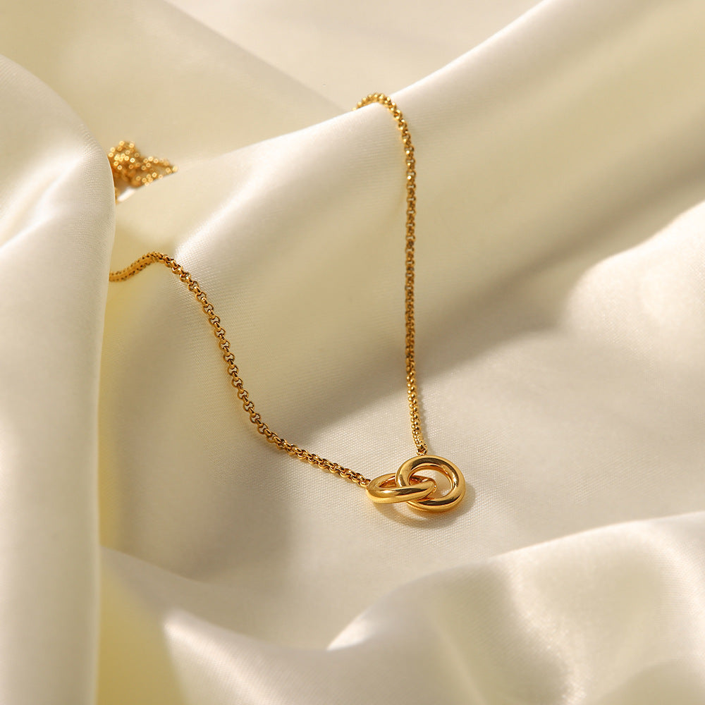 Collana con Pendente Cerchio Interbloccato Minimalista da Donna in Acciaio al Titanio Placcato Oro, Catena Delicata