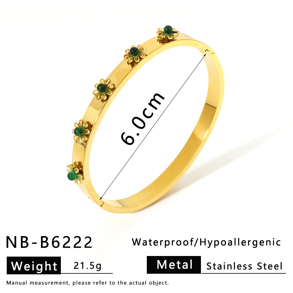INS Style Geometric Flower-Shaped Polished Stainless Steel Bracelet with 18K Gold Plating Hypoallergenic