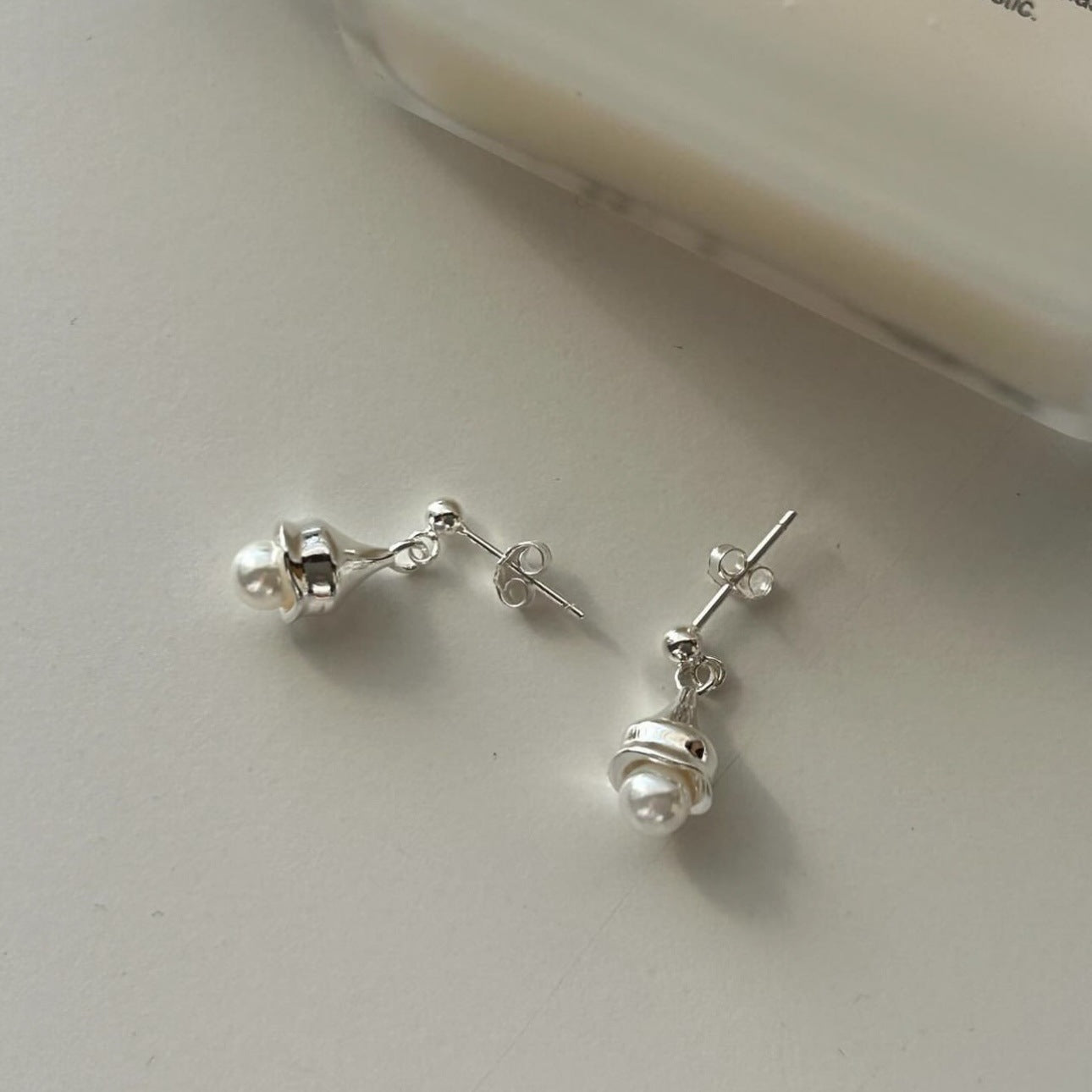 Minimalist Geometric Letter-Shaped 925 Sterling Silver Stud Earrings with Polished Finish