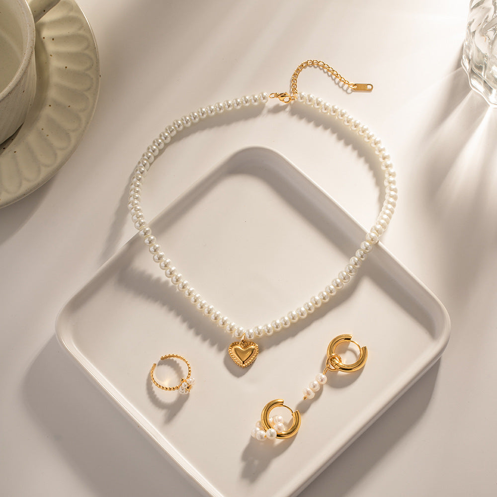 Fashionable 18K Gold Plated Stainless Steel Heart Pearl Pendant Necklace for Women