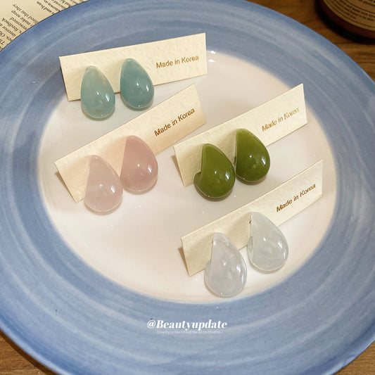 Pendientes minimalistas de resina con forma de gota para mujer con postes de acero inoxidable