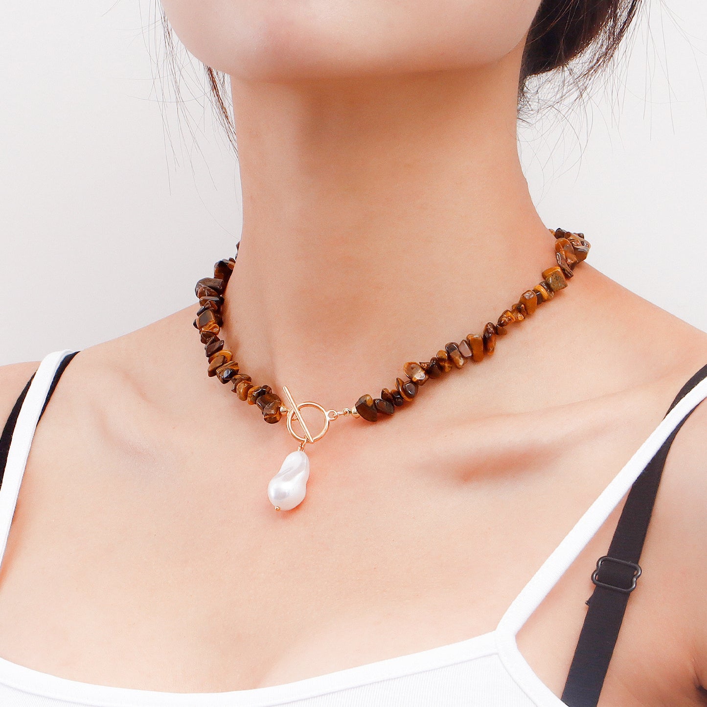 Minimalist Geometric Pendant Necklace for Women with Imitation Pearl and Plated Alloy Accents in Turquoise Brown Tone
