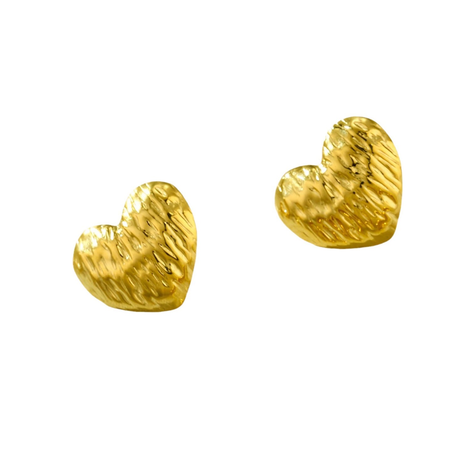 Orecchini a perno alla moda e minimalisti a forma di cuore in acciaio inossidabile con placcatura in oro 18 carati e texture a pieghe francesi