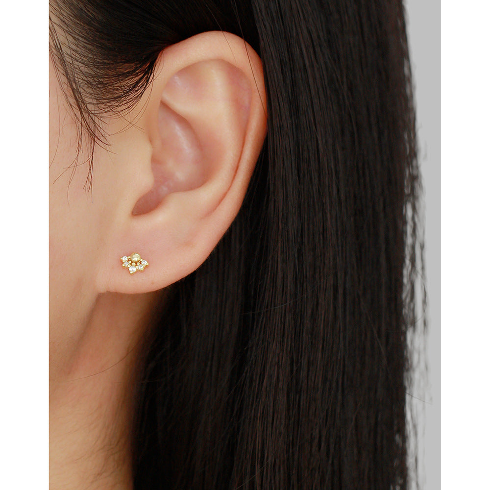 Orecchini a perno con zirconi cubici in argento sterling S925, design geometrico chic, per donna