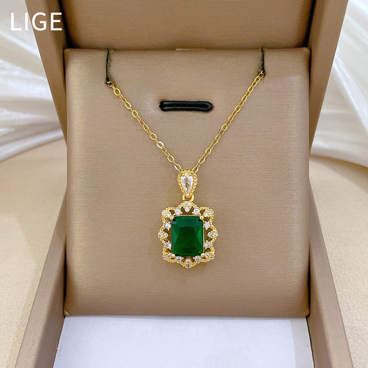 Collar con colgante de gema verde geométrica minimalista con diamantes de imitación para mujer, cadena delicada de acero de titanio para clavícula