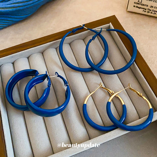 Orecchini a Cerchio Retro Minimalisti da Donna in Metallo Placcato con Dettagli Blu Klein