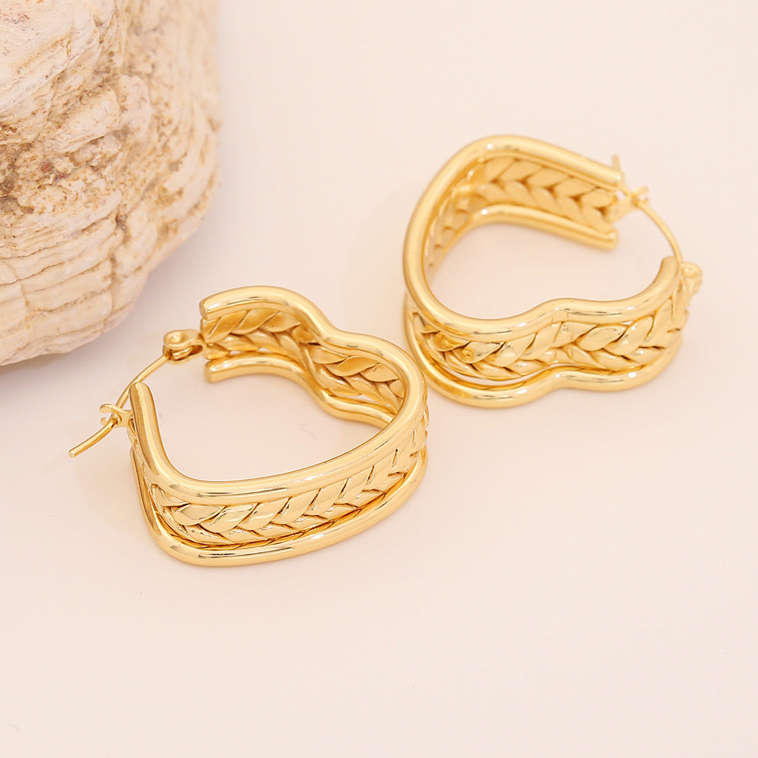 Minimalist Heart-Shaped Geometric Stainless Steel Hoop Earrings with Plated Finish