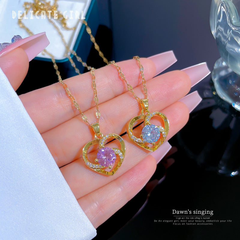 Collana geometrica di lusso Sweet Heart per donna in acciaio inossidabile con ciondolo strass Catena clavicola in acciaio al titanio