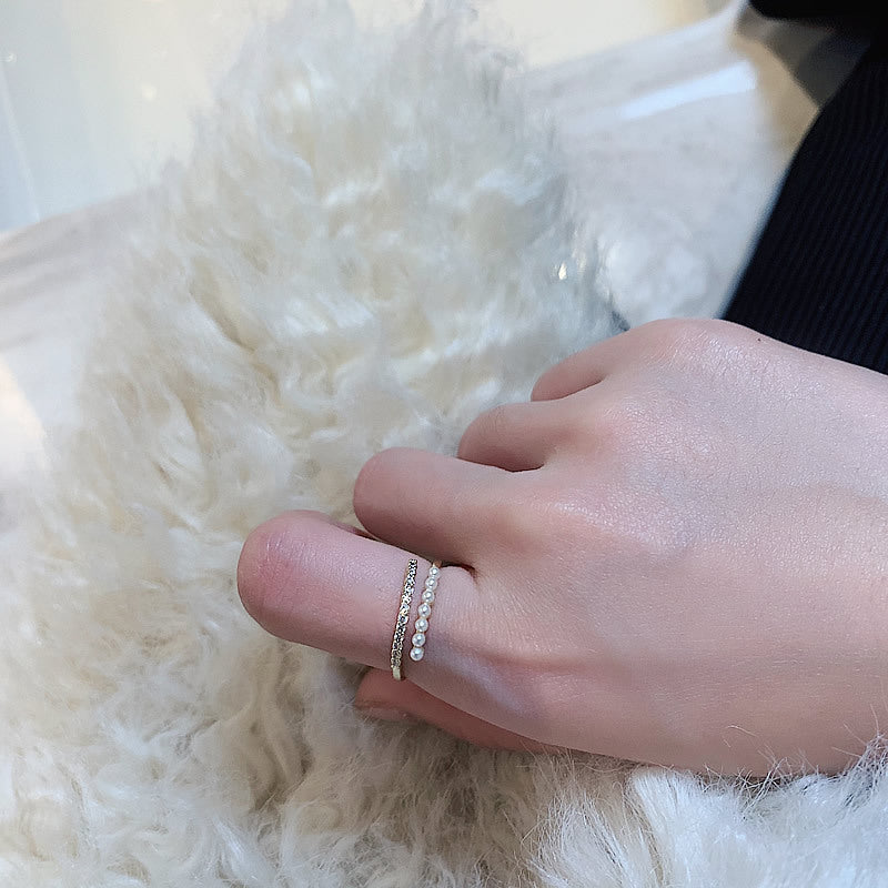 Original Design Geometric Copper Gold-Plated Ring for Women with Irregular Shape and Minimalist Band