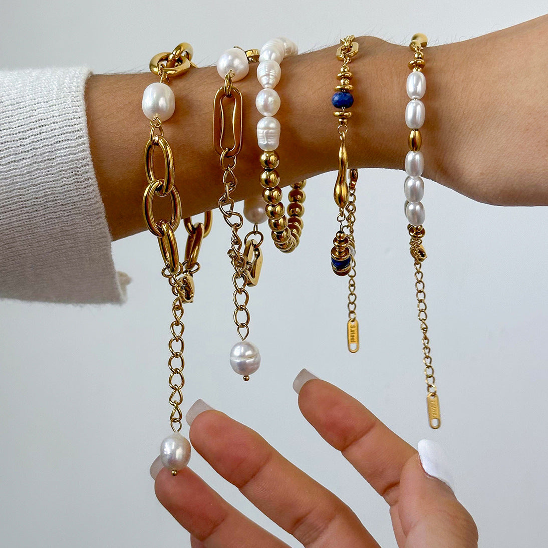 Pulsera de acero inoxidable chapada con perlas redondas geométricas para mujer