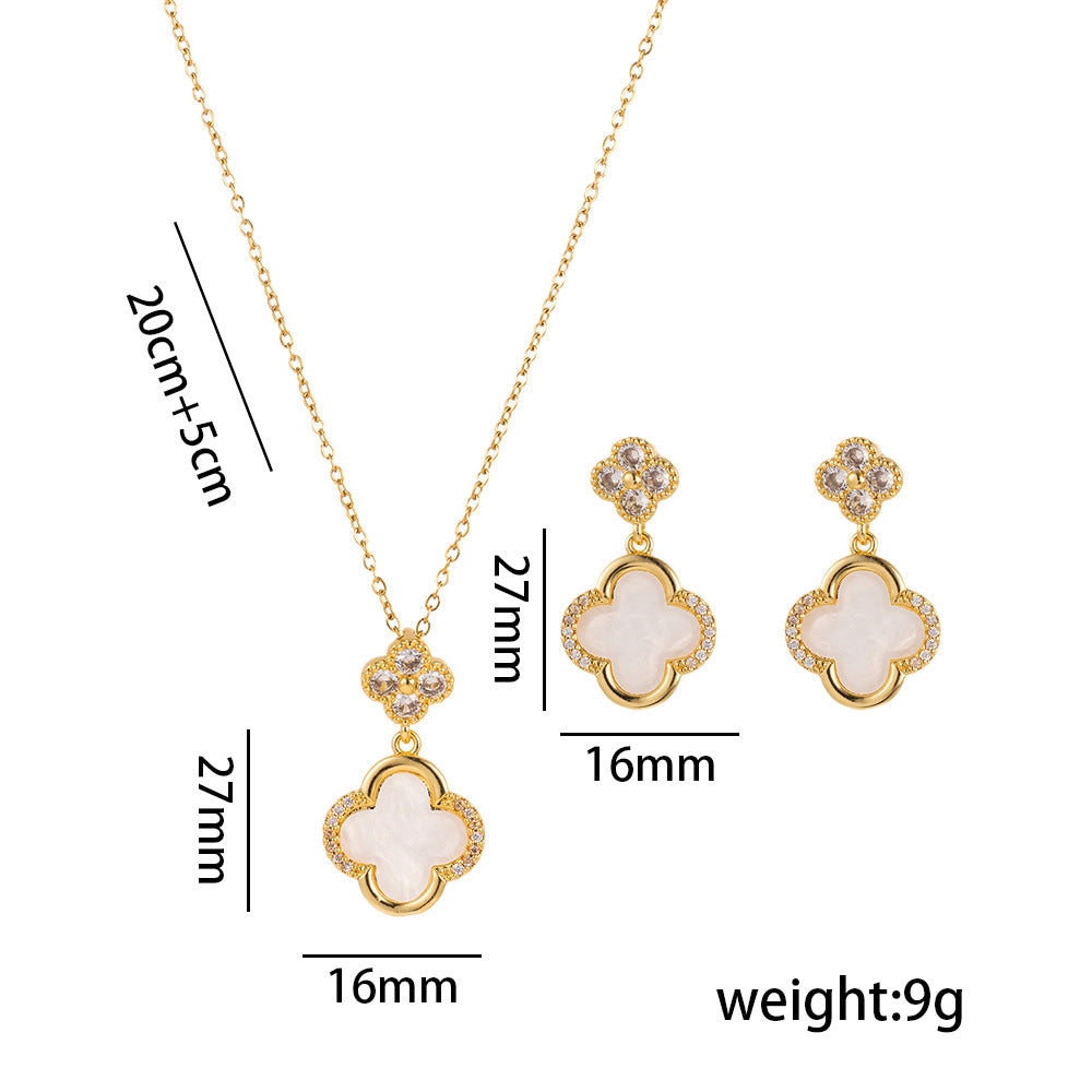 Set collana e orecchini da donna di lusso a forma di trifoglio in acciaio al titanio con intarsi in oro su catena a O