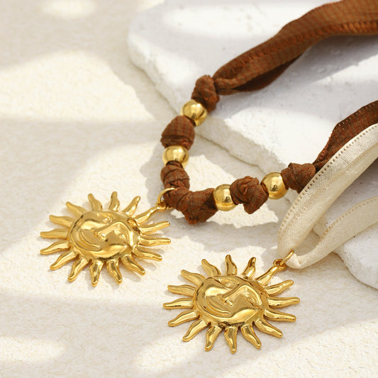 Luxury Geometric Stainless Steel Gold Plated Sun Face Pendant Necklace for Women
