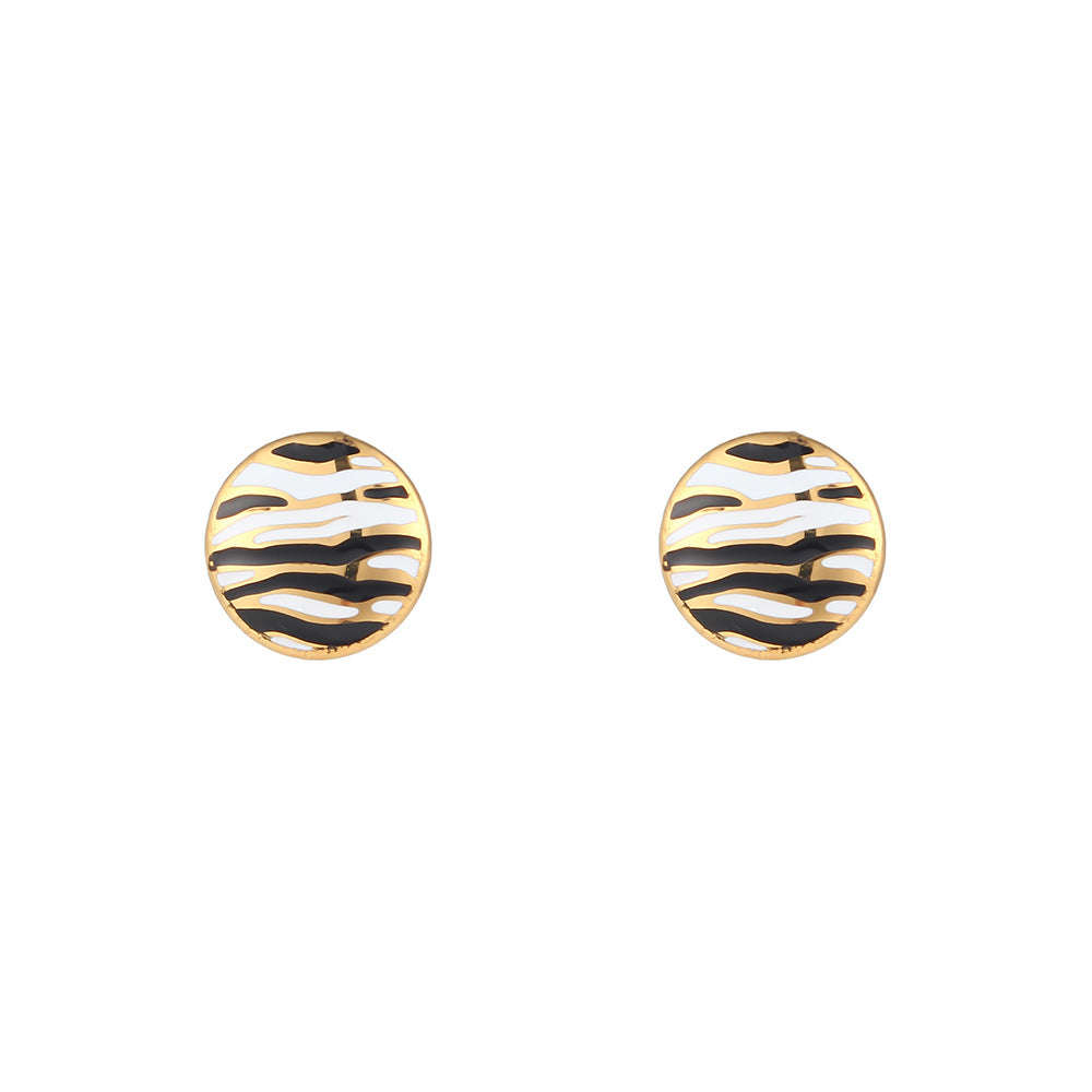 Vintage-Inspired Geometric Shell-Shaped Earrings in Stainless Steel with 18K Gold Plating for Women