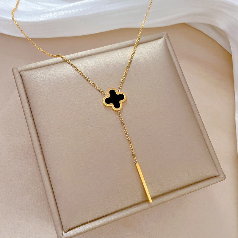 Minimalist Geometric Lucky Clover Titanium Steel Clavicle Necklace