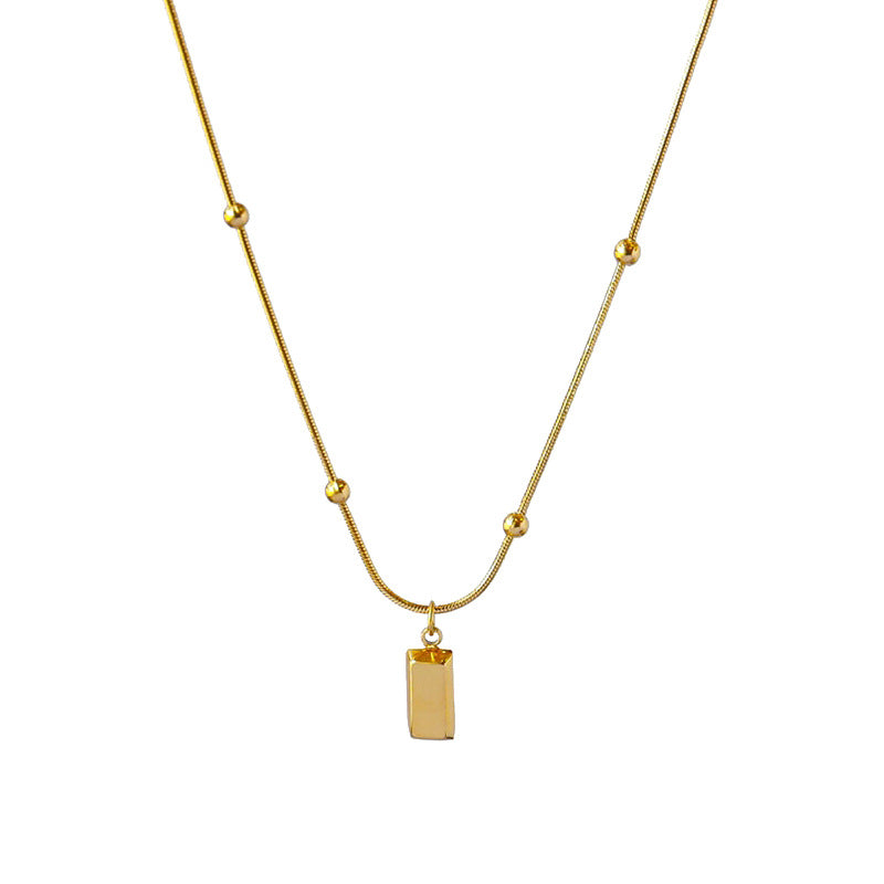 Collar minimalista de acero de titanio geométrico con baño de oro para mujer