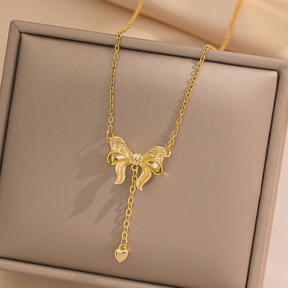 Minimalist Geometric Titanium Steel Necklace for Women with Gold Plating Locket Chain Fashion Accessory