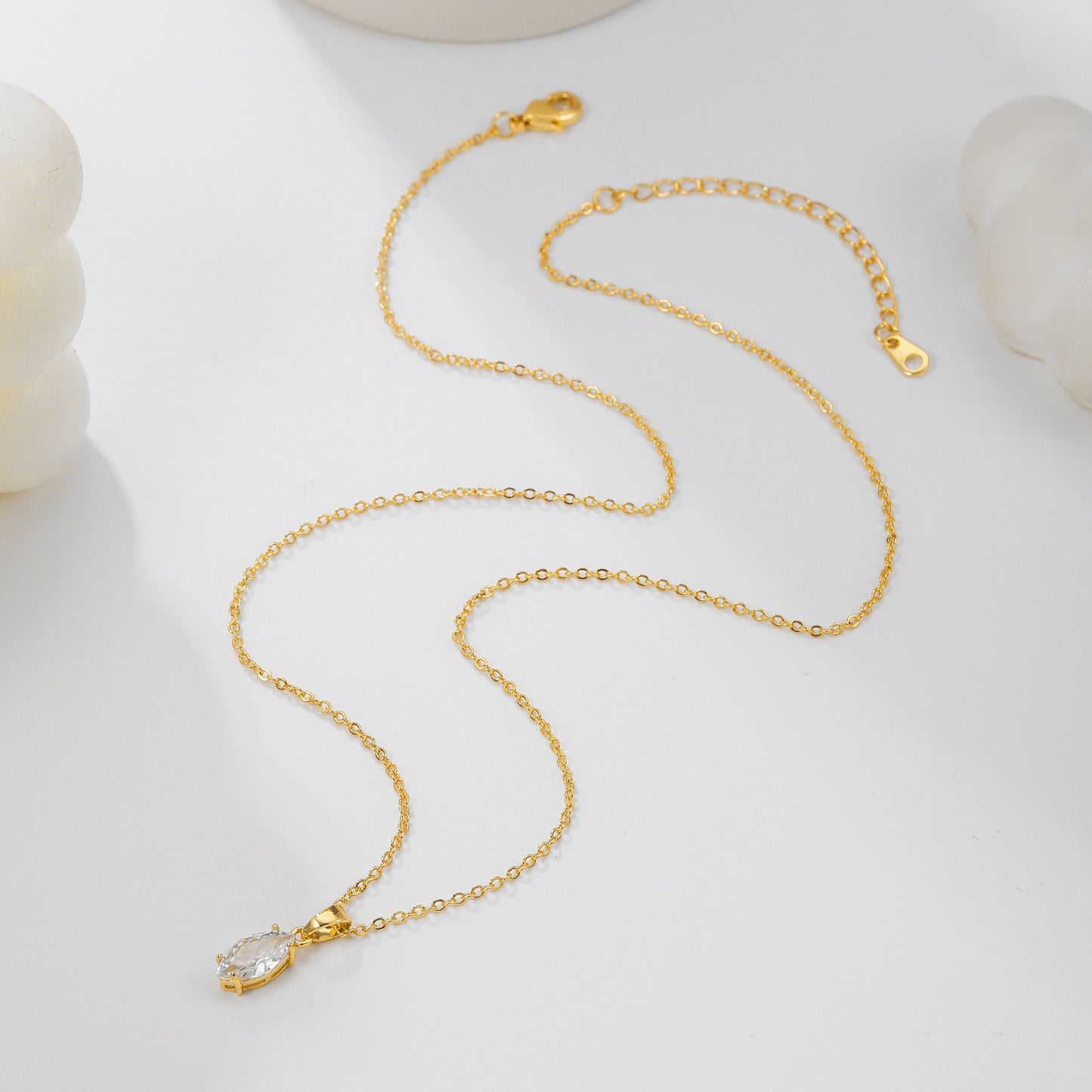 Minimalist 18K Gold Plated Copper Zircon Water Drop Pendant Necklace for Women