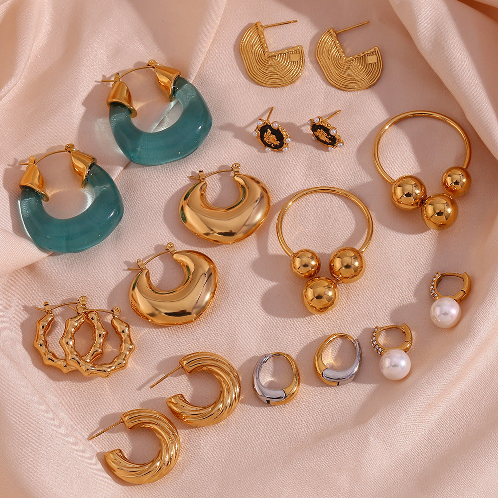 Orecchini a cerchio da donna in stile vintage con geometria a U in acciaio al titanio, placcati oro 18 carati e inserti in acrilico