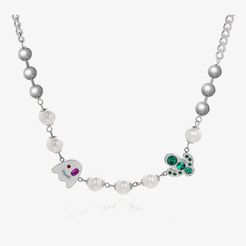 Collar con colgante Edgy de cara de fantasma con incrustaciones de diamantes de imitación y detalles de perlas en cadena cruzada de aleación, unisex