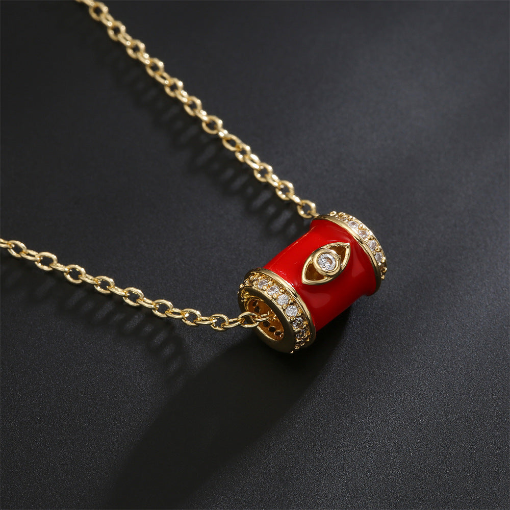 Collana con pendente geometrico minimalista in rame, placcatura in oro 18 carati e finitura smaltata con charm in zirconia cubica