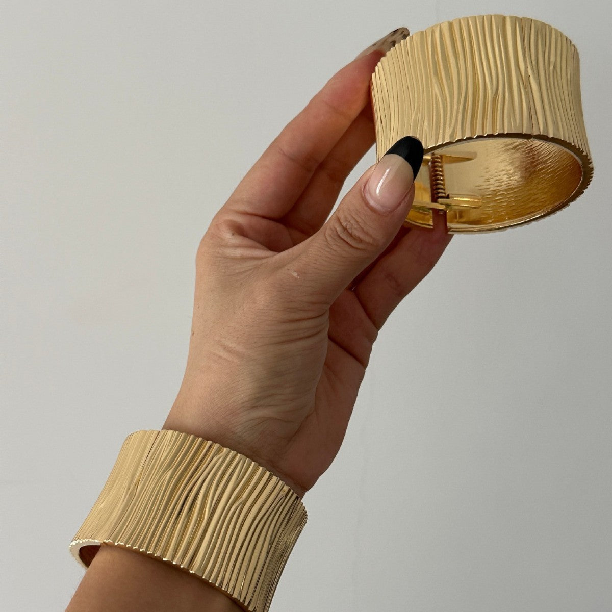 Minimalist Elegant Geometric Plated Alloy Wrap Cuff Bracelet