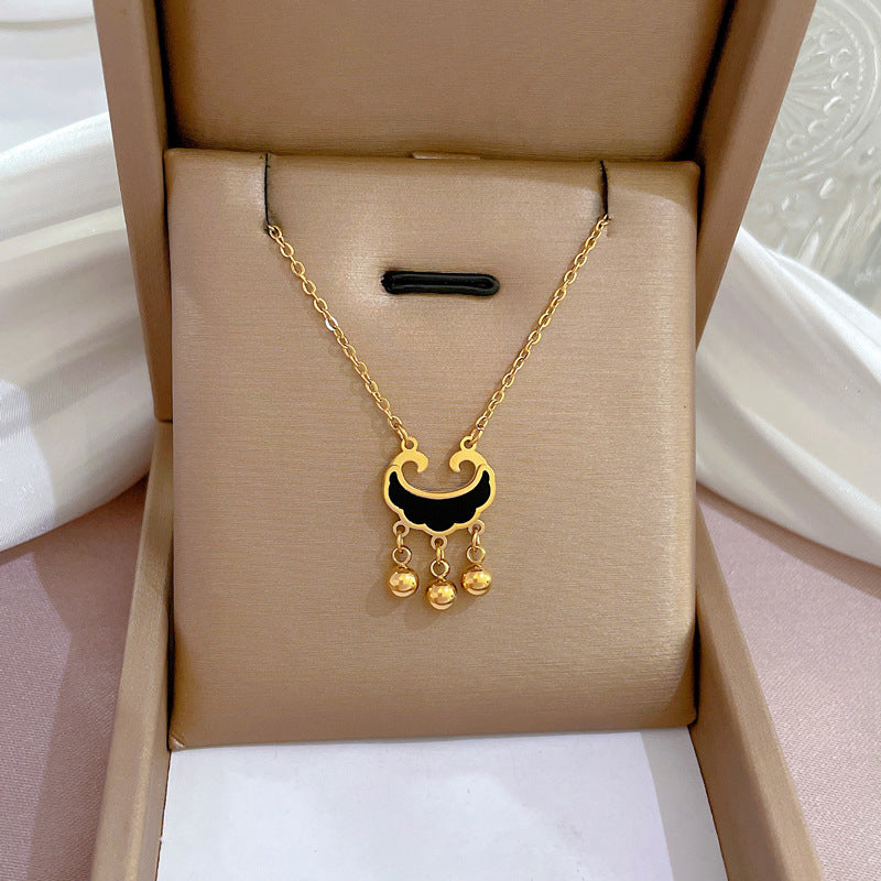 Minimalist Geometric Titanium Steel Necklace with Gold Plating for Women