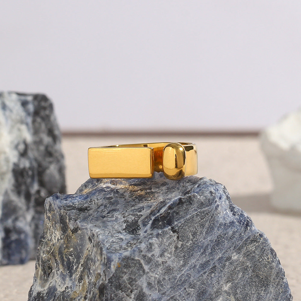 Anillo de acero inoxidable geométrico de moda con baño de oro de 18K para mujer