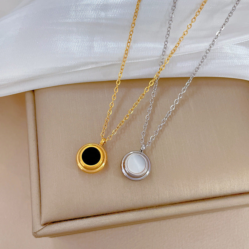 Minimalist Titanium Steel Double-Sided Abalone Shell Pendant Necklace for Women Gold-Plated Clavicle Chain Fashion Accessory