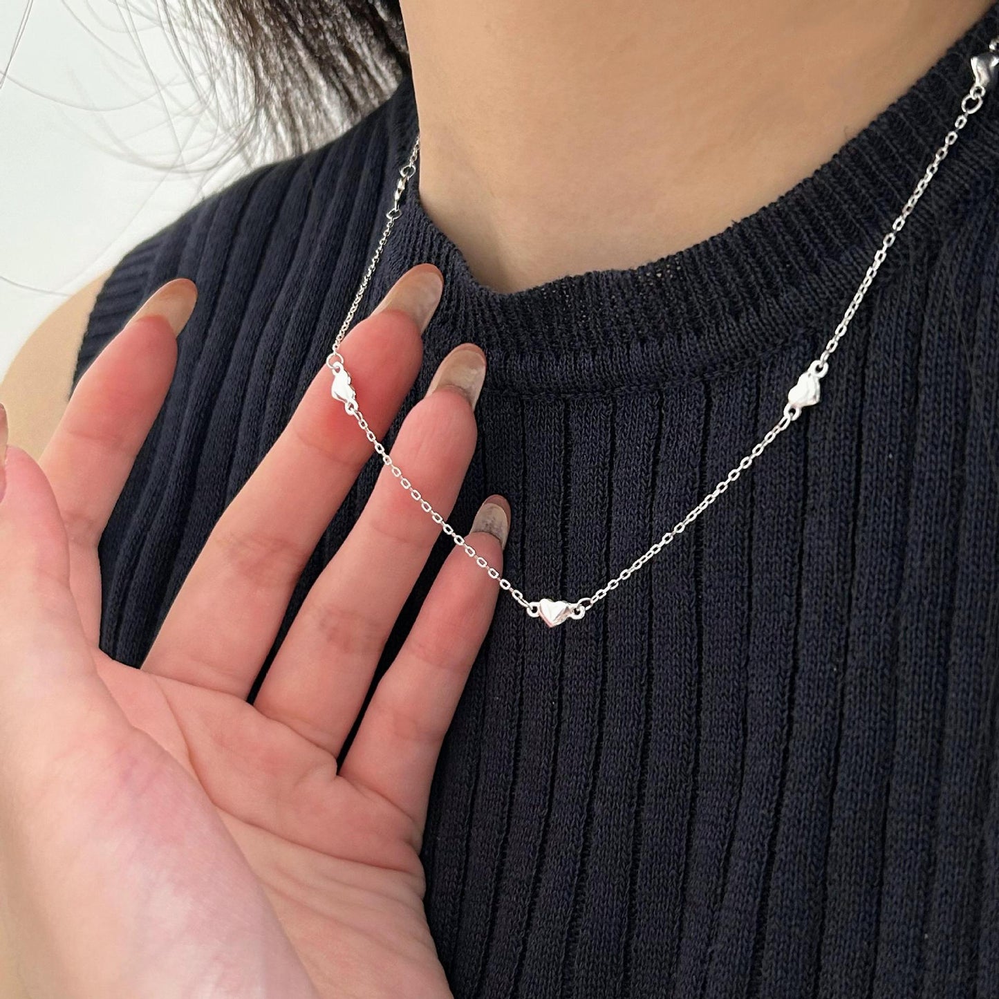Minimalist Heart-Shaped 925 Sterling Silver Necklace with Plated Finish, Cross Chain Design for Women