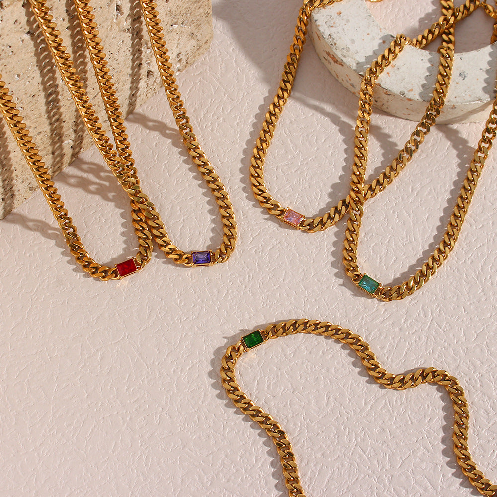 Collana Minimalista Rettangolare con Zirconi su Catena Cubana in Acciaio Inossidabile per Donne