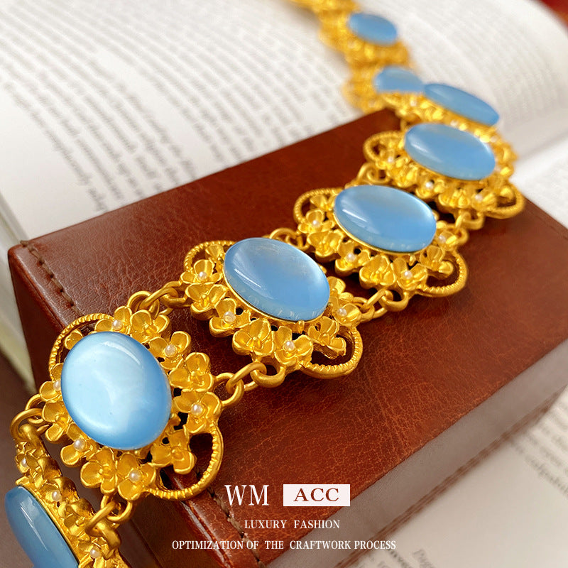 Collar con colgante geométrico de estilo corte artístico vintage para mujer con cadena de cobre chapada en oro y diseño delicado para la clavícula