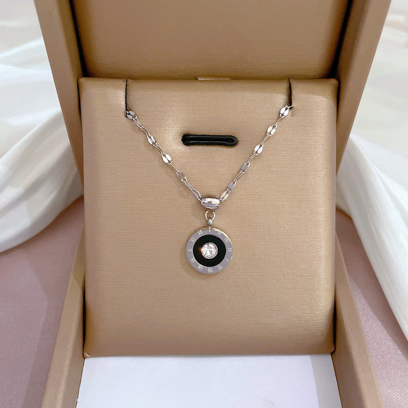 Collana a Catena con Ciondolo a Motivi Floreali Minimalista Geometrica Placcata in Acciaio al Titanio per Donna