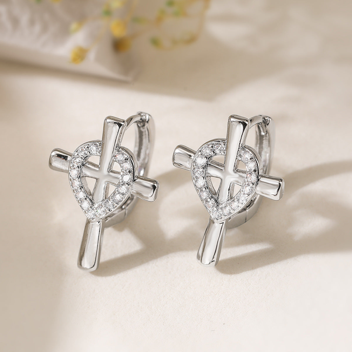 Vintage-Style Irregular Geometric Cross Hoop Earrings for Women Made of Brass with 18K Gold Plating and Zircon Inlay