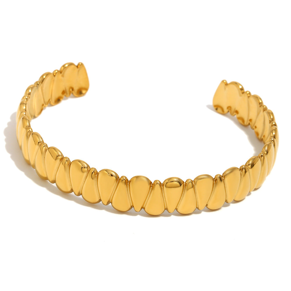Minimalist Fashionable Stainless Steel Plated 18K Gold Teardrop Round Disc Bracelet for Women