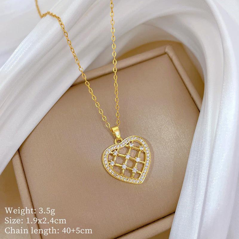 Ciondolo a Cuore in Stile Cartone Animato in Rame con Intarsio di Strass su Collana a Catena a "O" Placcata in Acciaio al Titanio per Donna e Uomo
