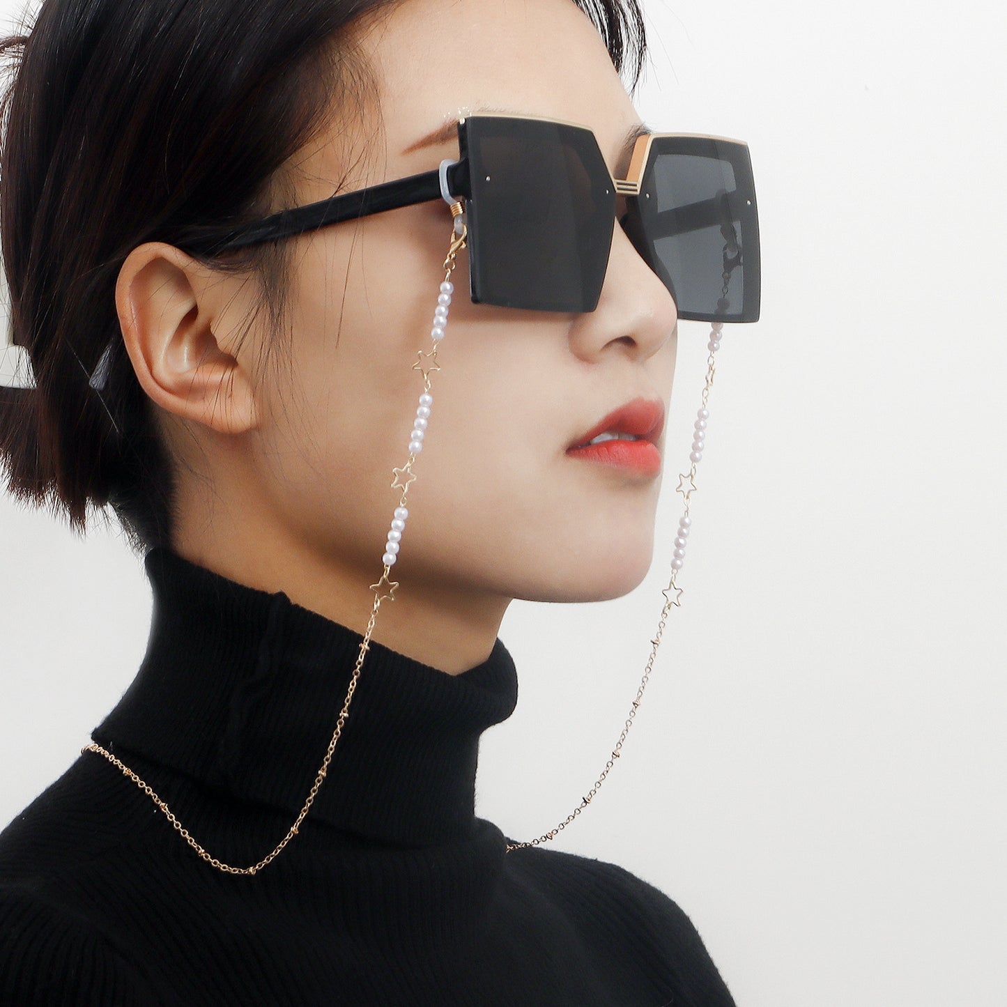 Streetwear Hollow Star Ball Chain Mask Holder for Women
