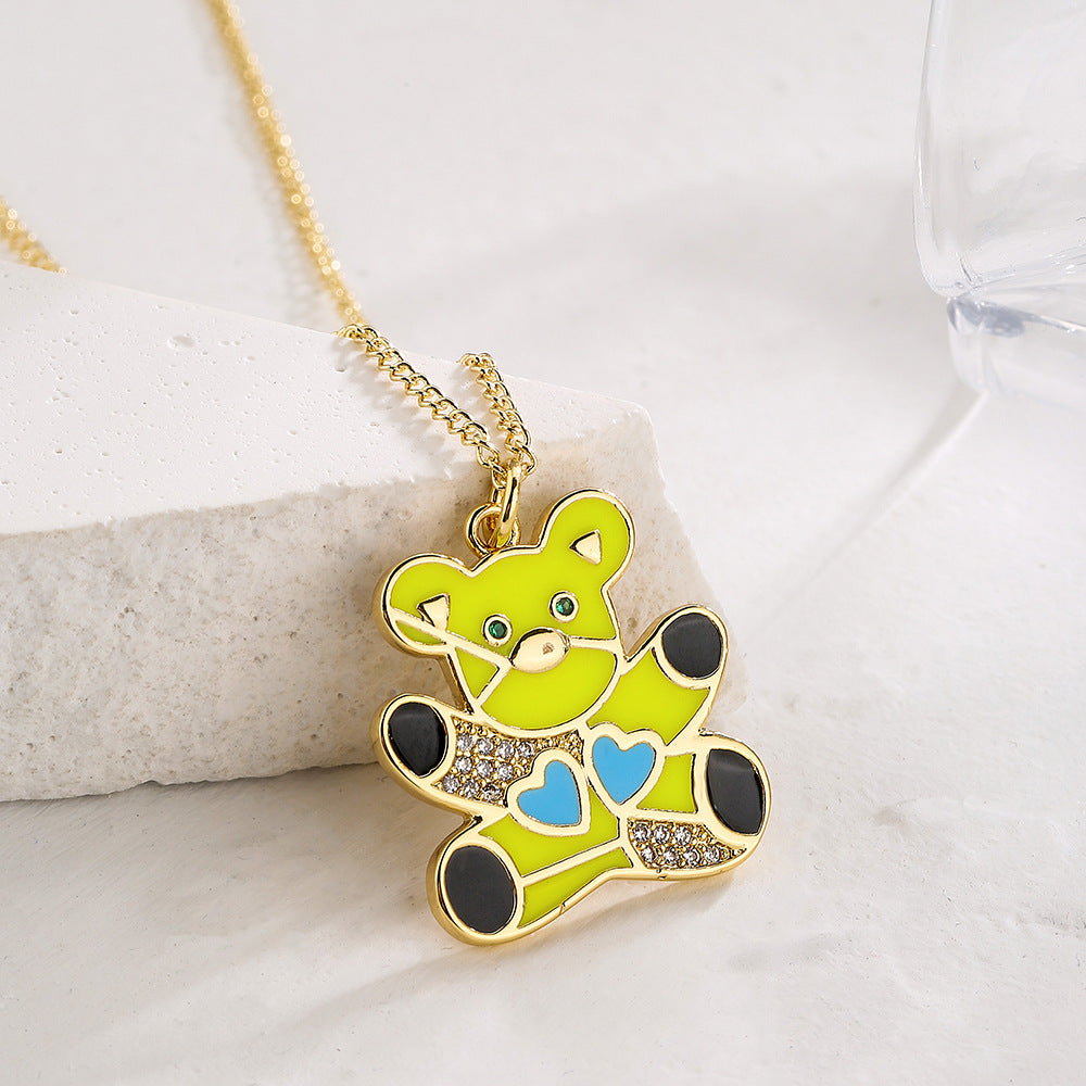Collana con Pendente Orsetto Carino da Donna Realizzata in Rame con Placcatura in Oro 18K e Finitura a Smalto con Accenti in Zirconi Cubici
