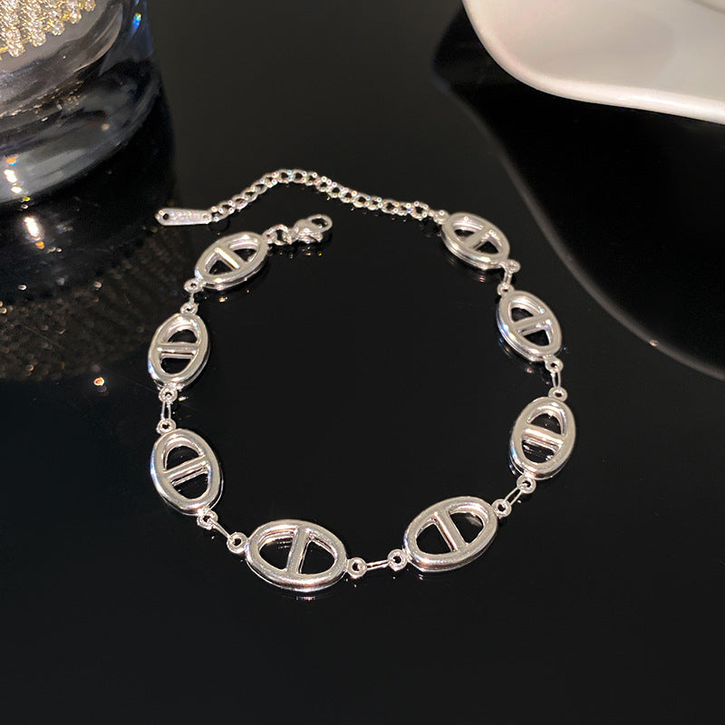 Vintage Sweet Geometric Round Titanium Steel Plated Necklace for Unisex