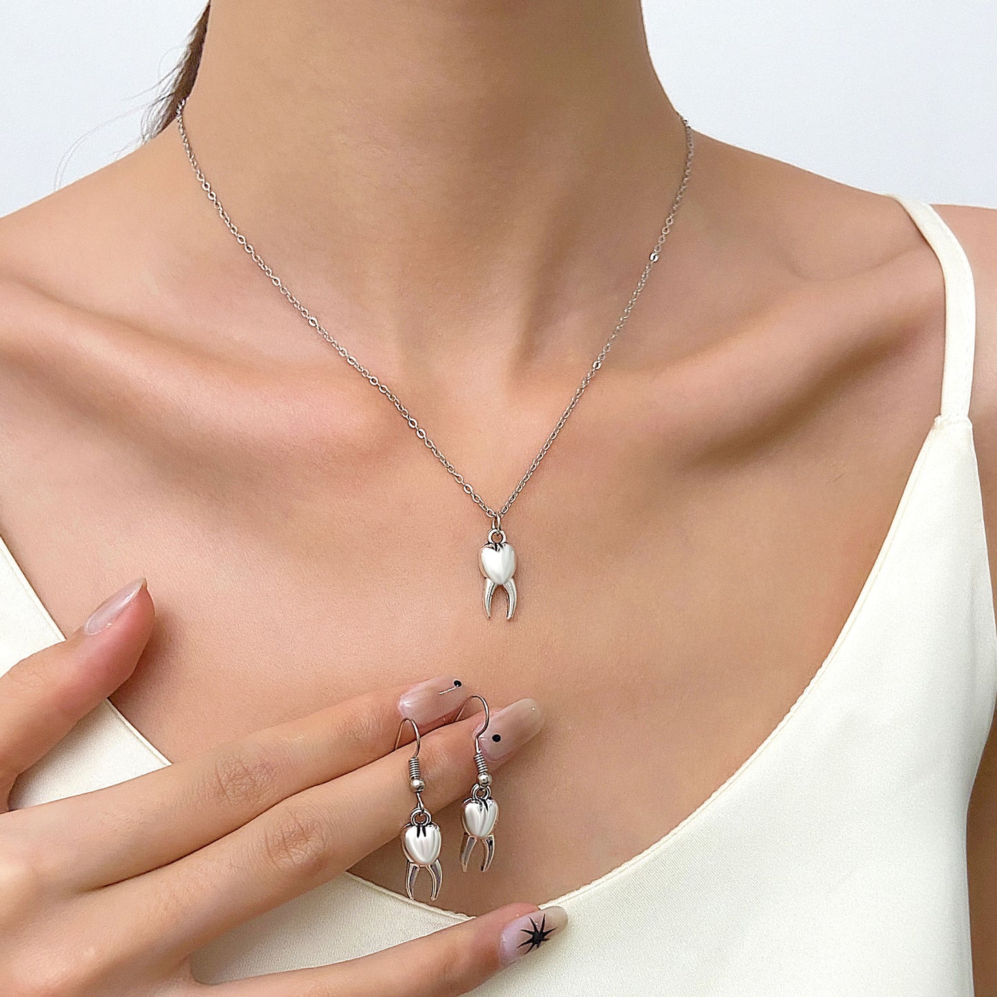 Minimalist Women's Alloy Pendant Necklace and Earrings Set with Tooth Cup Balloon Motifs Electroplated Finish