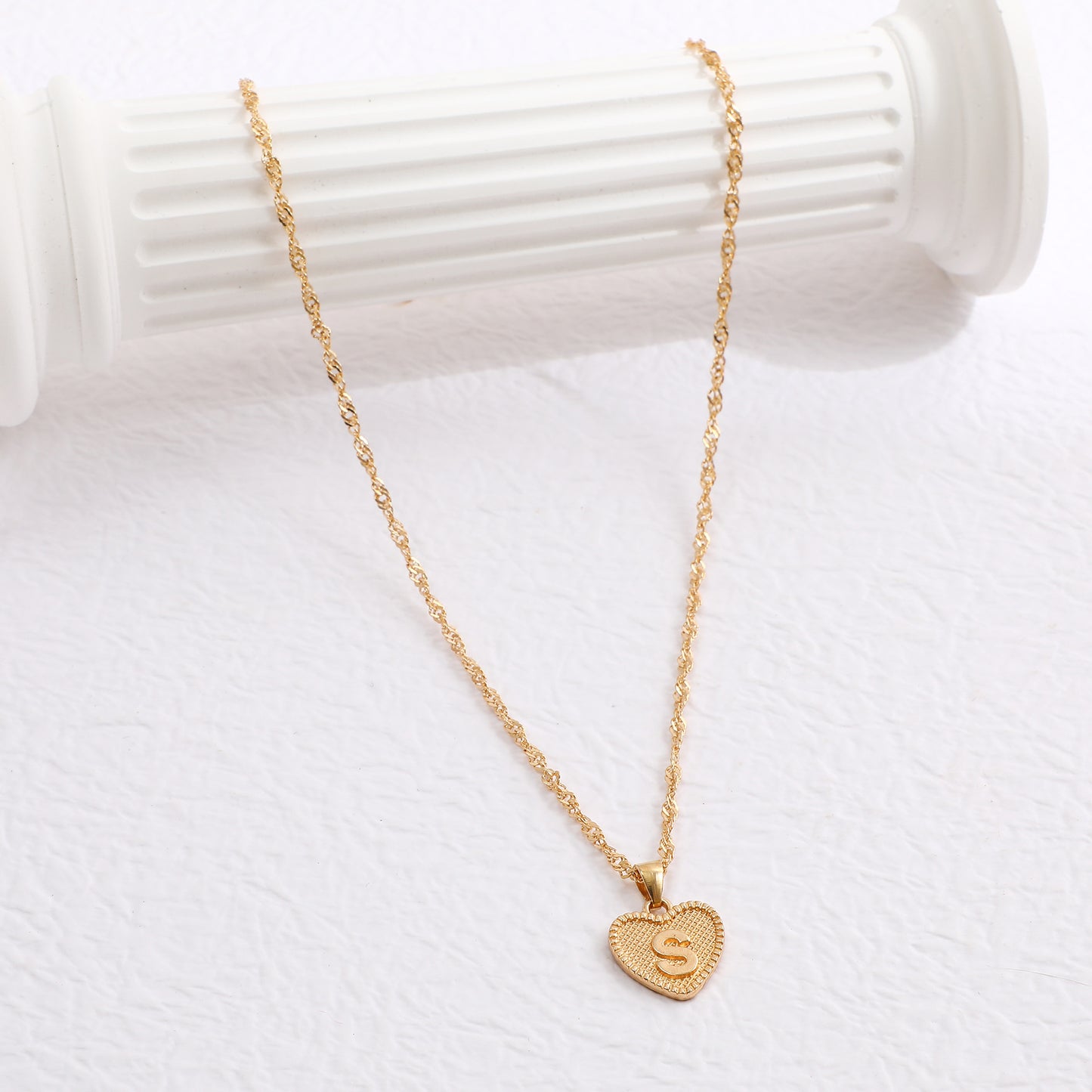 Minimalist Heart Letter Zinc Alloy Plated Necklace Singapore Chain Women