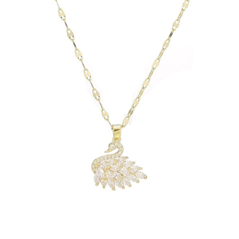 Collana clavicola placcata in acciaio al titanio con forma floreale irregolare dal design originale, con ciondolo a cigno in zircone per donna