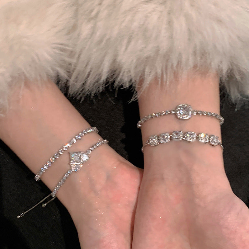 Fashionable Adjustable Square Heart-Shaped Glass Beaded Bracelet with Zircon Inlay for Women, Luxury Minimalist Hand Jewelry