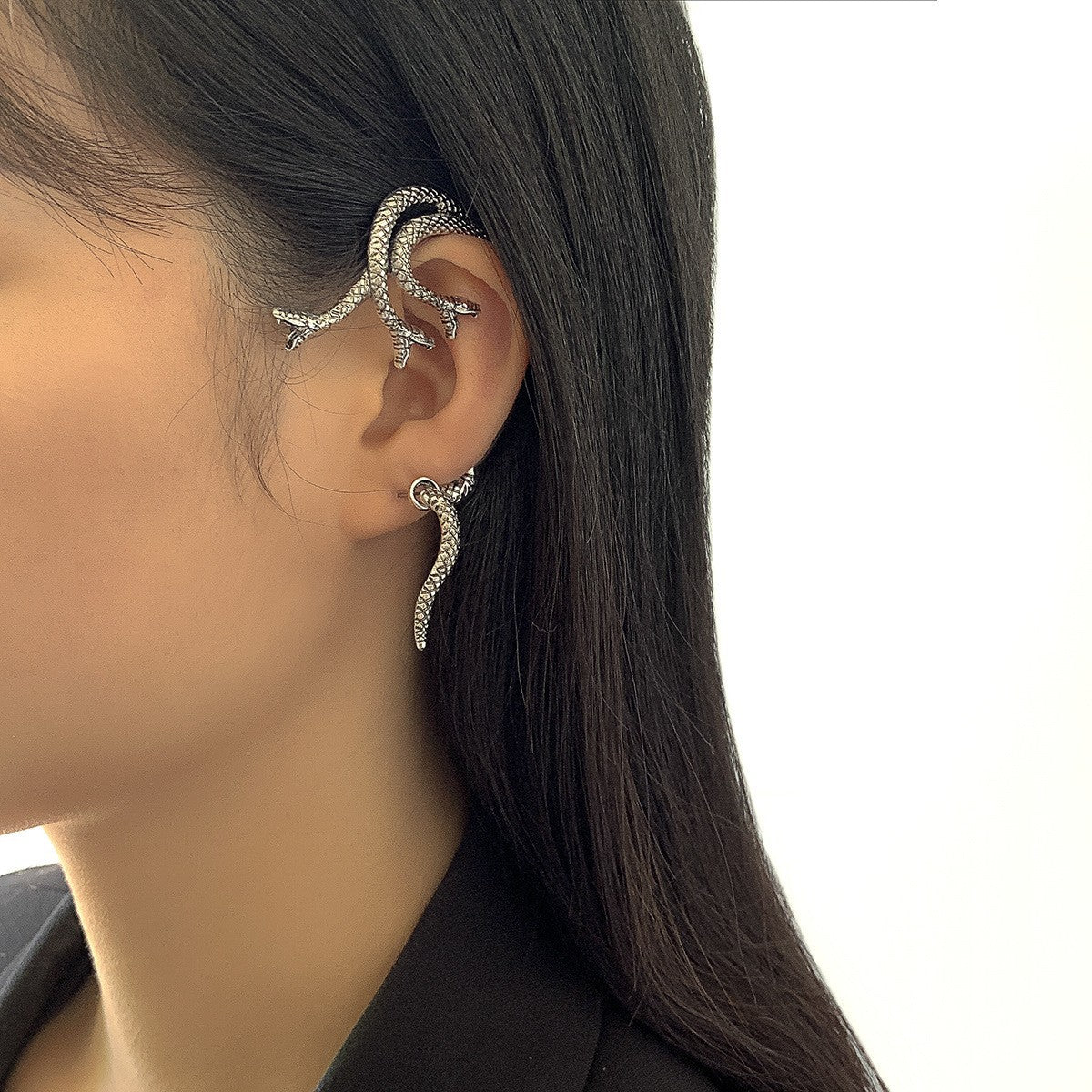Minimalist Geometric Rhinestone Plated Alloy Ear Cuff for Women