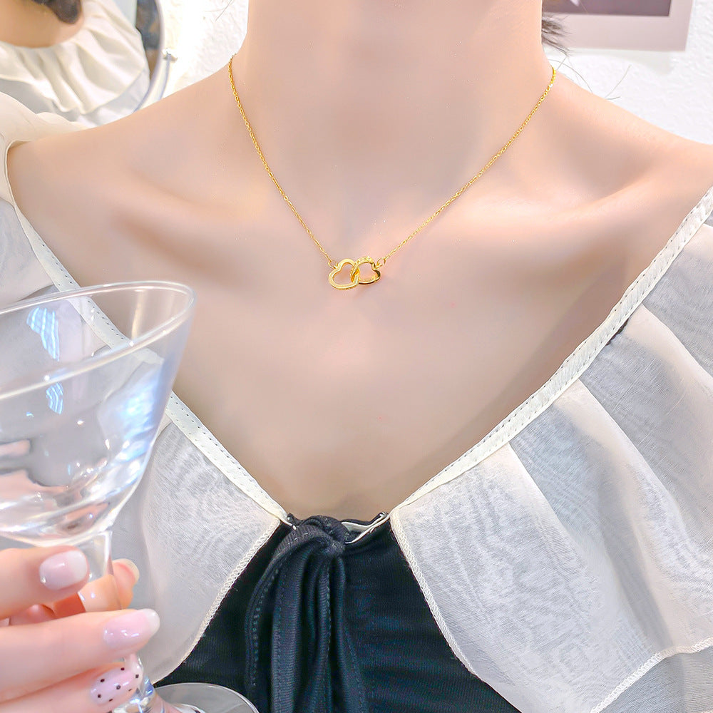 Minimalist Heart-Shaped Titanium Steel Plated 18K Gold Double Ring Pendant Necklace for Women and Men with Delicate Clavicle Chain