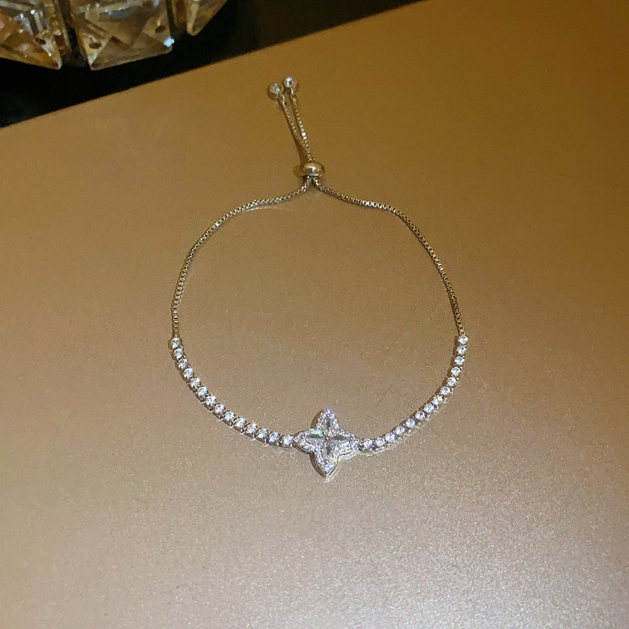 Elegant Luxury Floral Cubic Zirconia Inlaid Zinc Alloy Plated Bracelet for Women