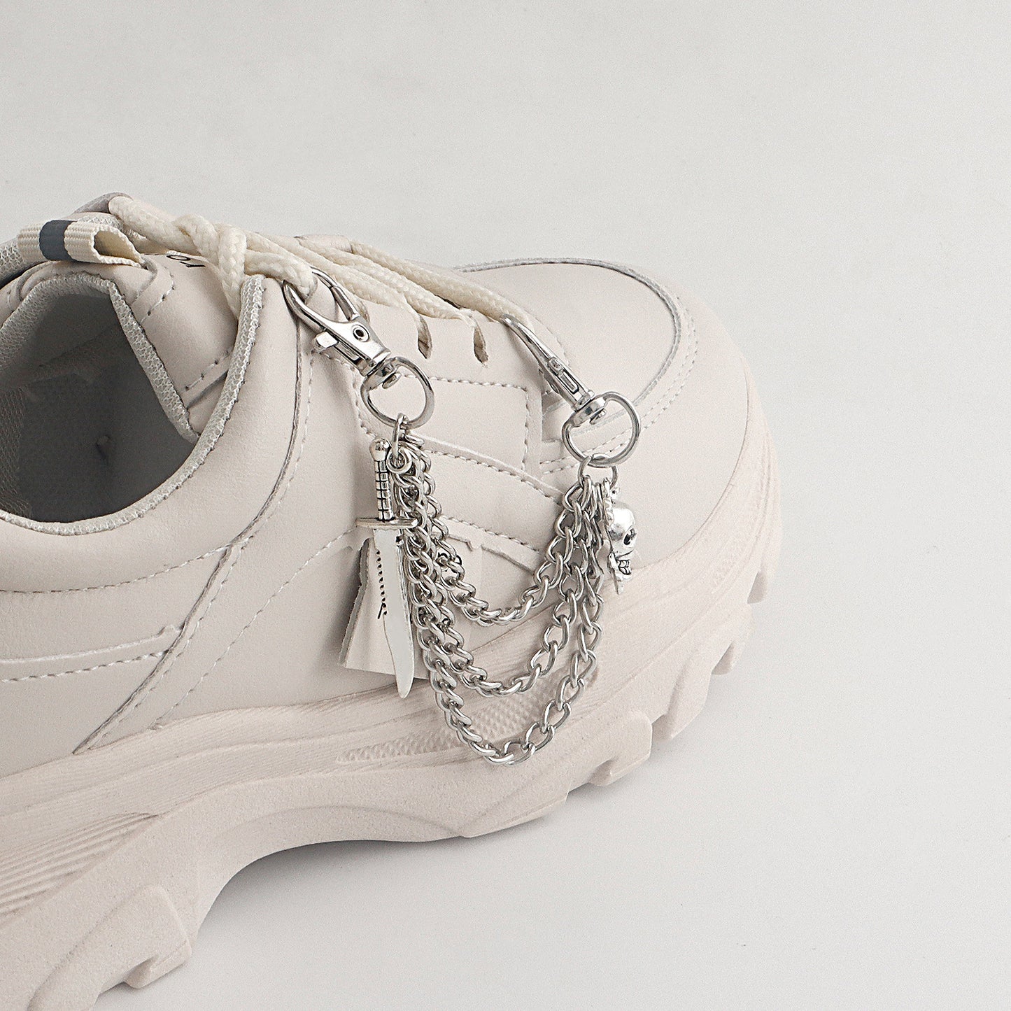 Minimalist Skull Anklet for Women with Alloy Pendant and Geometric Design