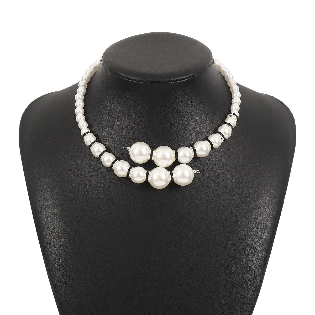 Gargantilla geométrica minimalista de perlas con detalles de diamantes de imitación y base de CCB para mujer