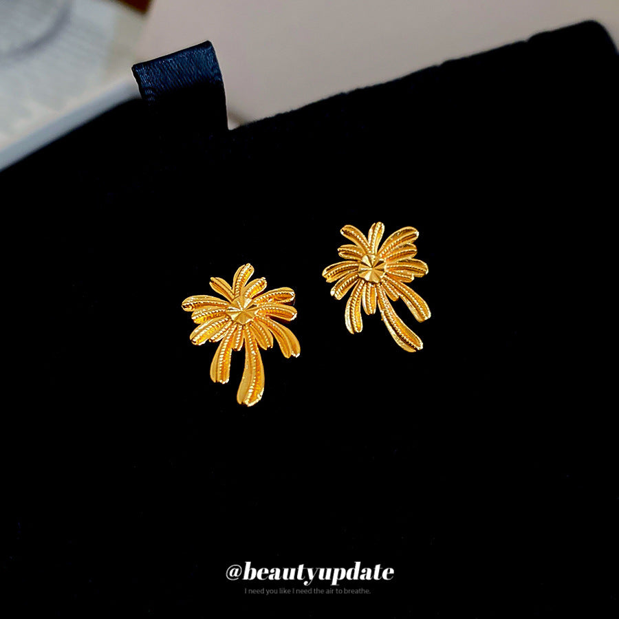 Conjunto de collar y pendientes con dije floral chapado en oro para mujer, estilo francés vintage, joyería de cobre con patrón botánico y cadena de medallón